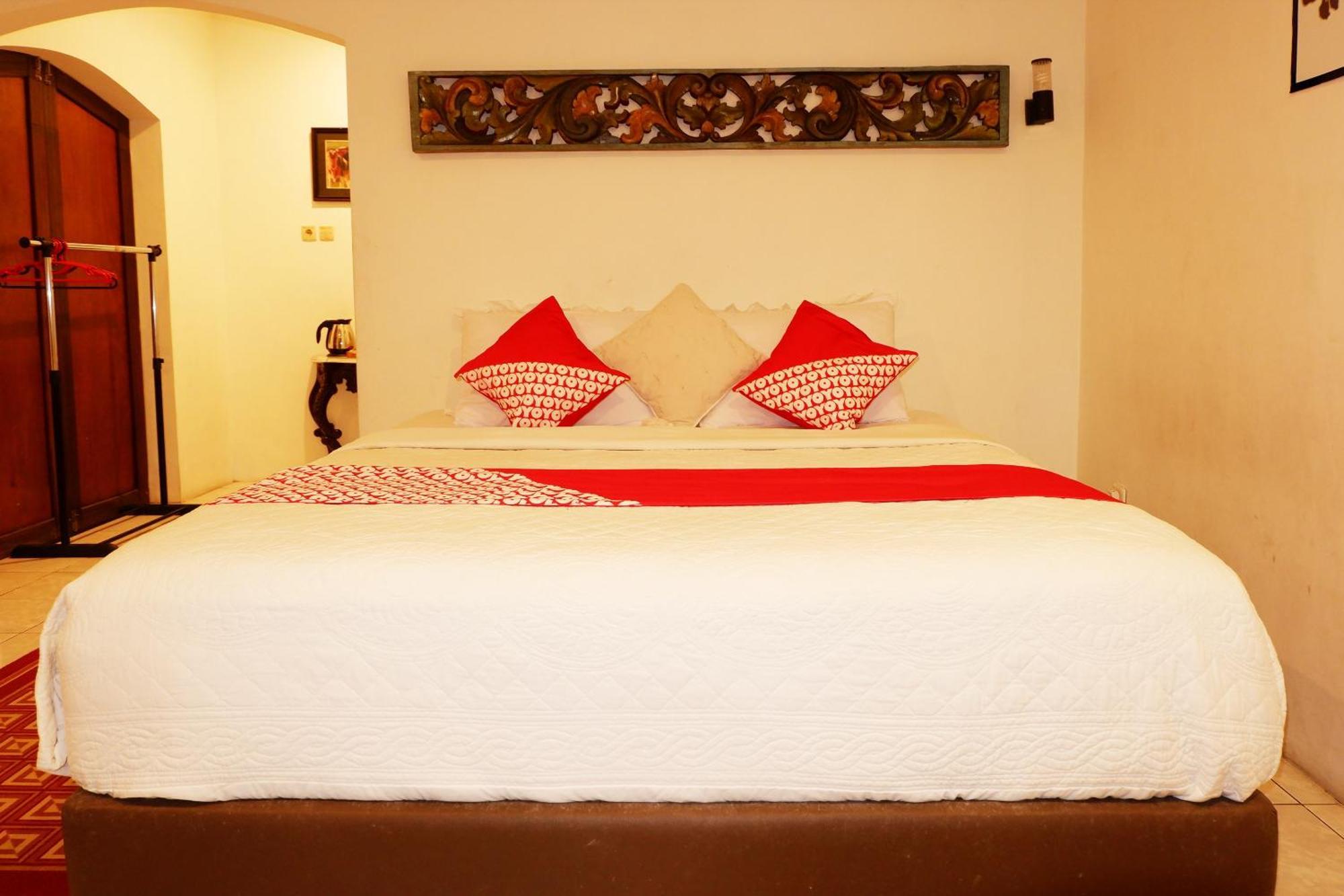 Cemara'S Homestay Бату Екстериор снимка