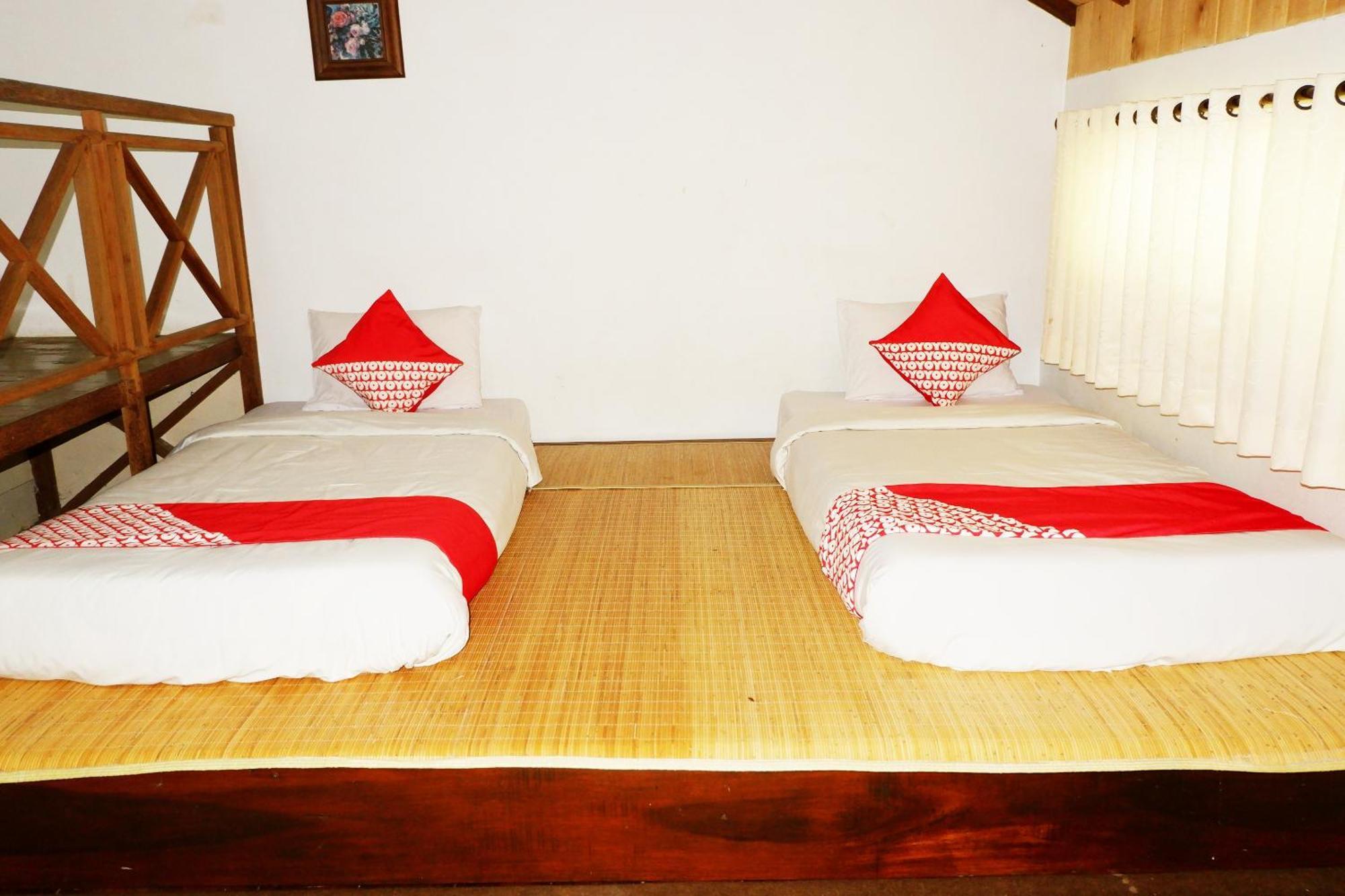 Cemara'S Homestay Бату Екстериор снимка